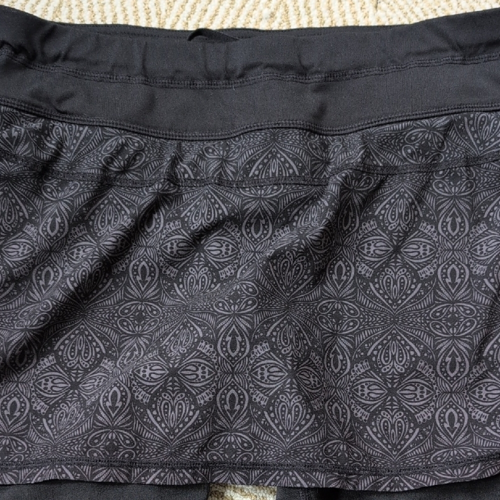 Athleta Black Skirted Capri Leggings Skort Yoga Dance Modest Swim Bottoms Sz M - Picture 3 of 7